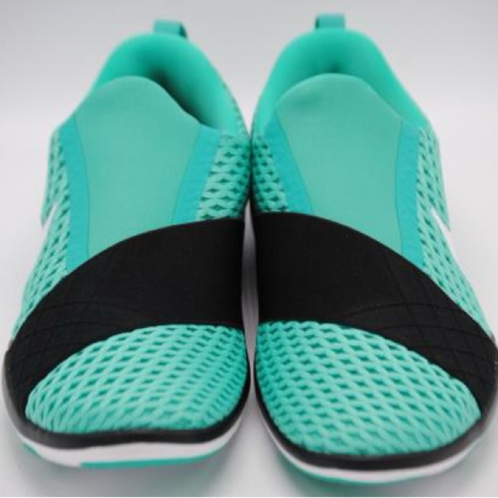 Nike Free Connect Women's sneakers Size 9